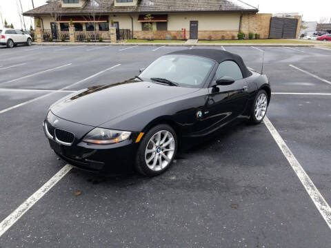 2008 BMW Z4 for sale at CALDERONE CAR & TRUCK in Whiteland IN