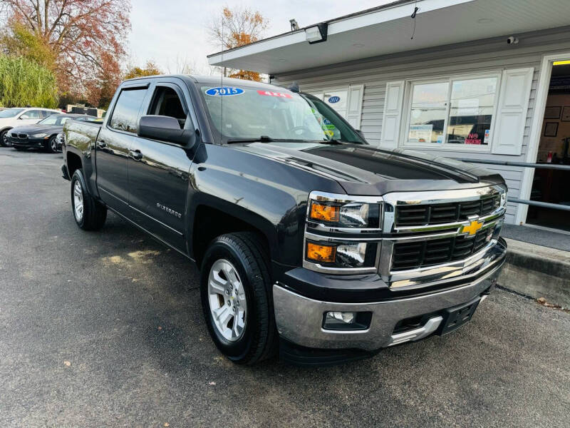 2015 Chevrolet Silverado 1500 2LT photo 17