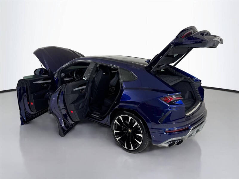 2020 Lamborghini Urus