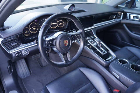 2017 Porsche Panamera