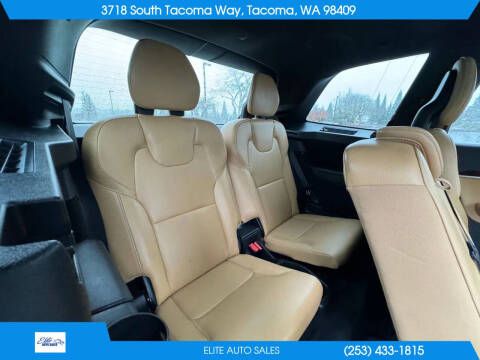 2016 Volvo XC90 T6 Momentum