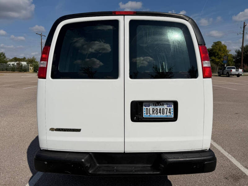 2021 Chevrolet Express 2500