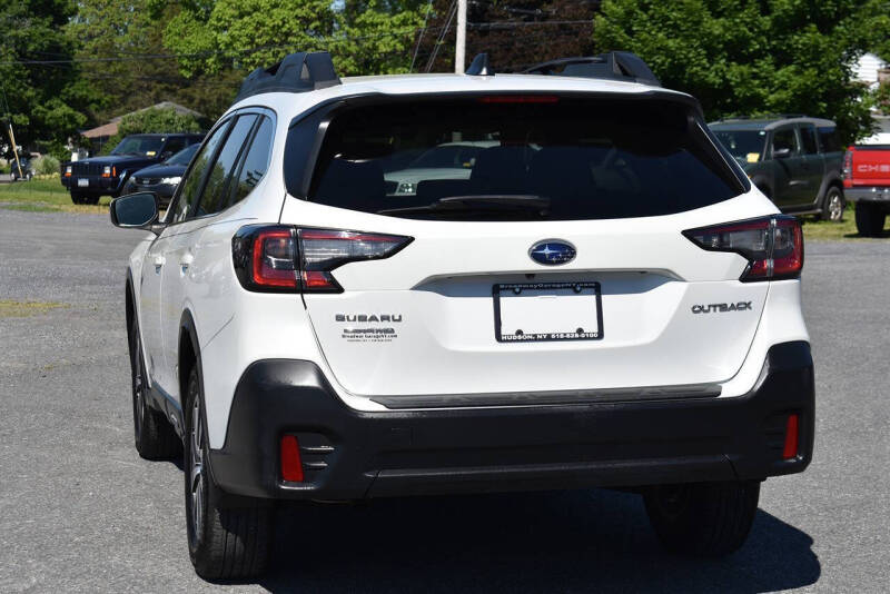 2022 Subaru Outback Premium