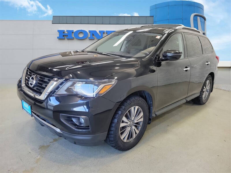 2018 Nissan Pathfinder SV