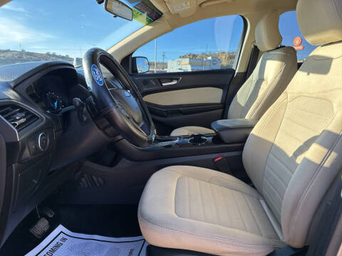 2017 Ford Edge SE