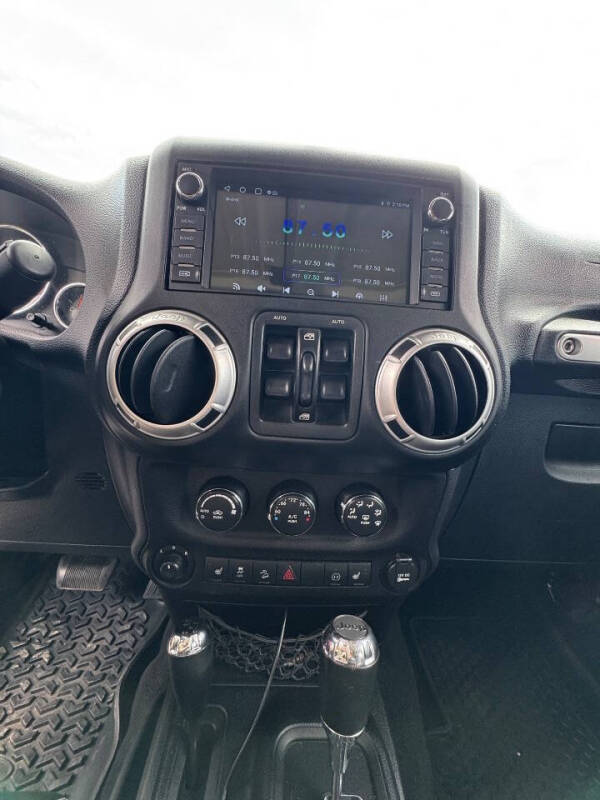 2012 Jeep Wrangler Unlimited Sahara