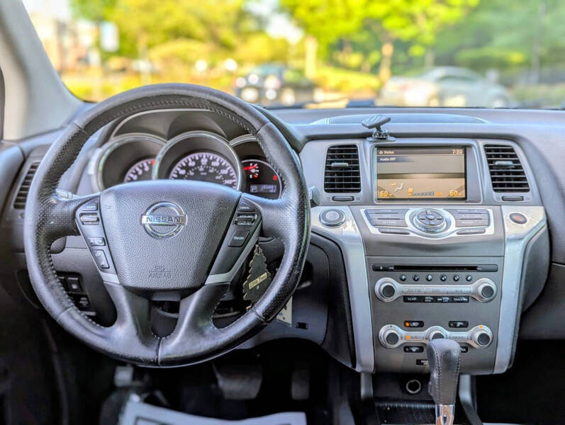 2011 Nissan Murano LE