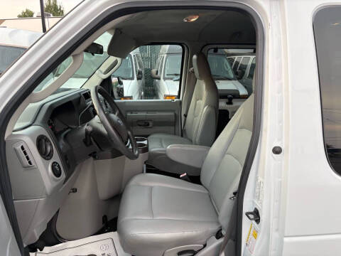 2013 Ford E-Series E-350 SD XL