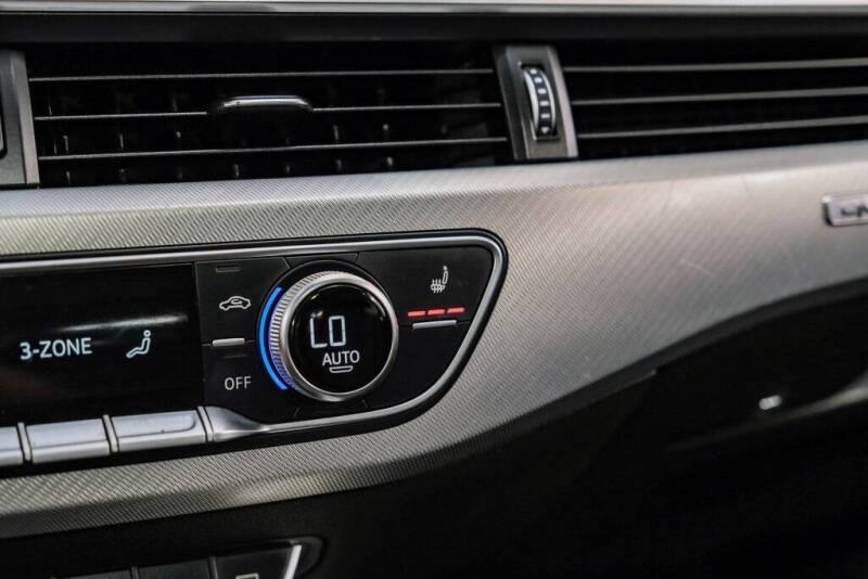 2017 Audi A4 2.0T quattro Premium