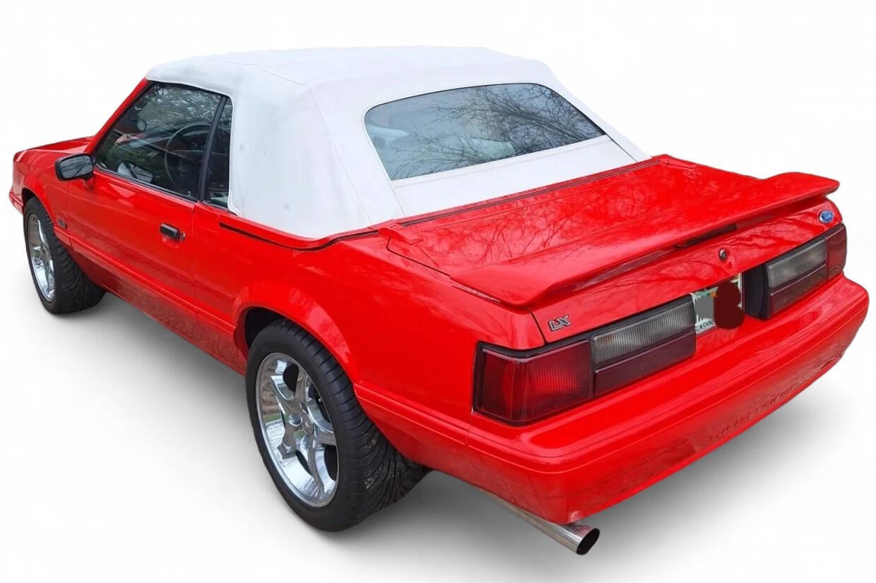 1992 Ford Mustang 2