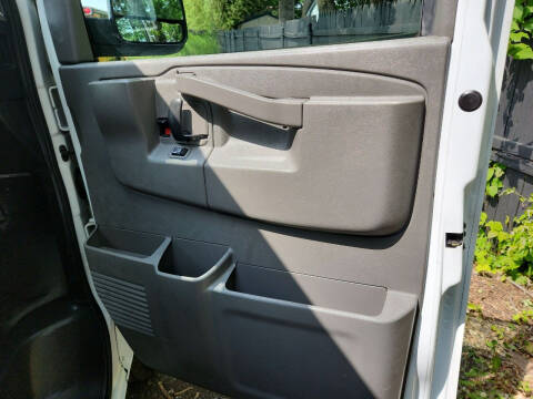 2017 Chevrolet Express 2500