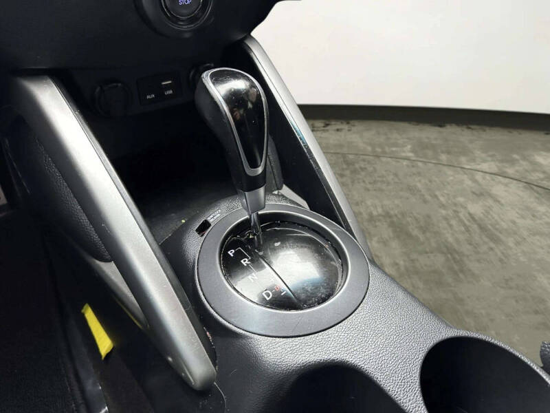 2016 Hyundai Veloster Turbo