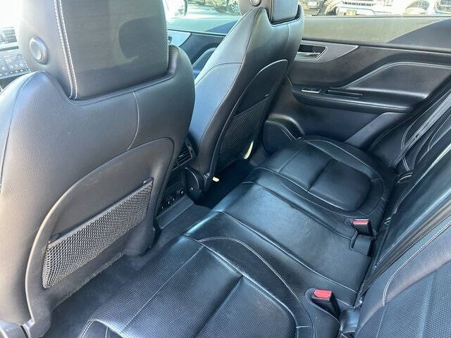 2019 Jaguar F-PACE S