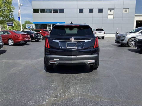 2022 Cadillac XT5 Premium Luxury