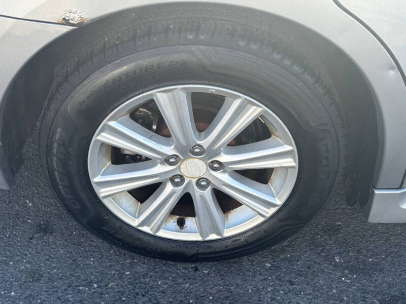 2011 Subaru Legacy 2.5i Premium