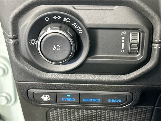 2024 Jeep Wrangler Sahara 4xe