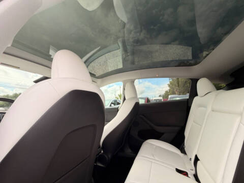 2024 Tesla Model Y Long Range