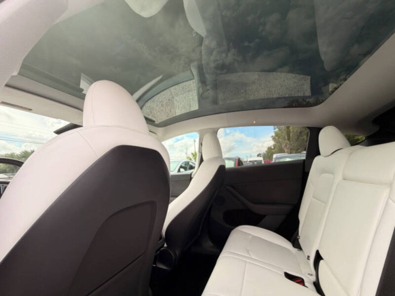 2024 Tesla Model Y Long Range