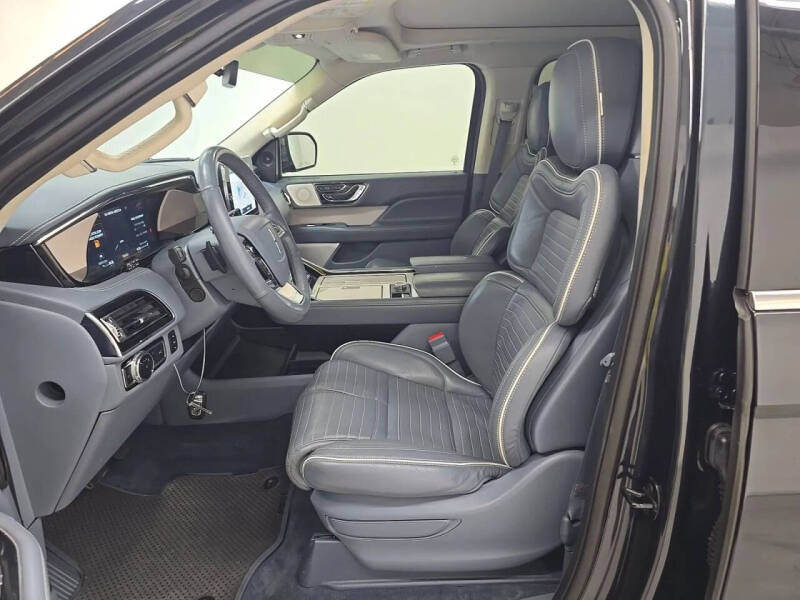 2021 Lincoln Navigator Black Label