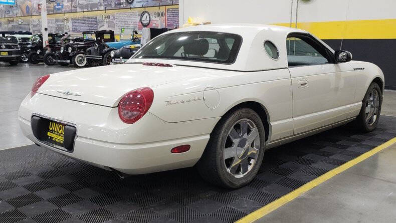 2002 Ford Thunderbird Deluxe