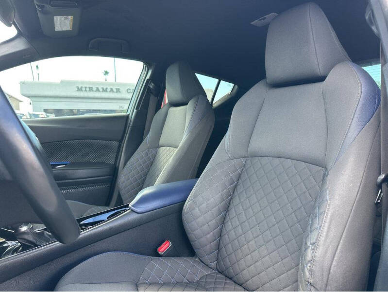 2021 Toyota C-HR XLE