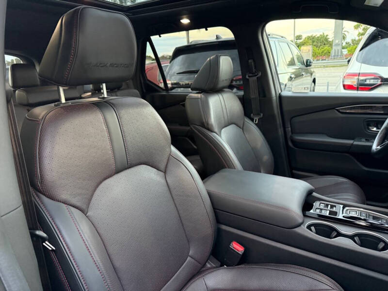 2025 Honda Pilot Black Edition