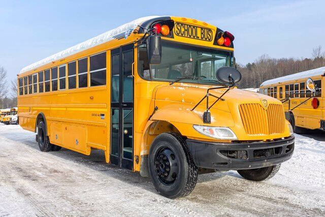 2010 IC Bus CE Series