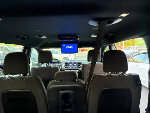 2021 Chrysler Pacifica Touring
