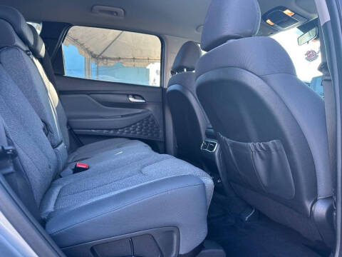 2021 Hyundai Santa Fe SE