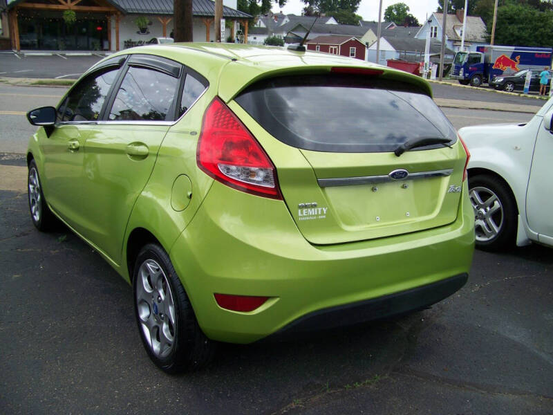 2012 Ford Fiesta SES