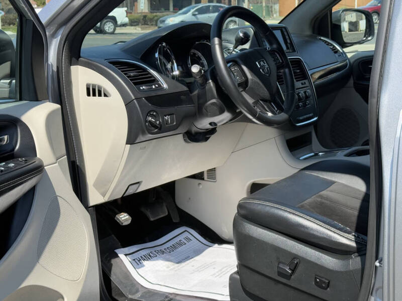 2017 Dodge Grand Caravan SXT
