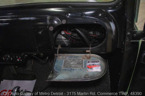 1949 Ford F-1