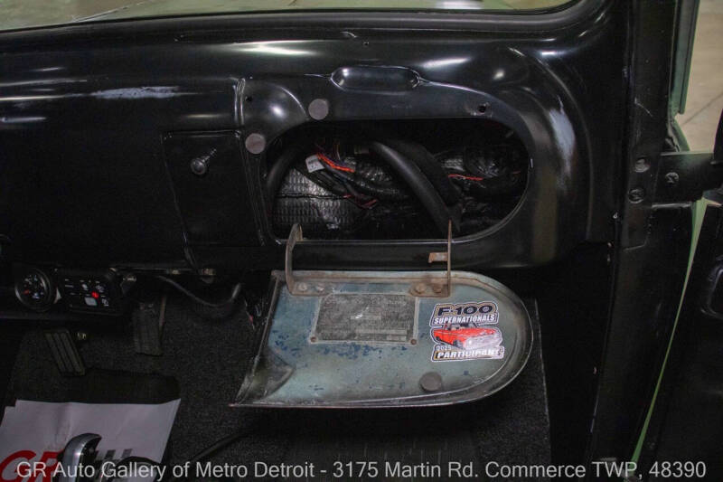 1949 Ford F-1