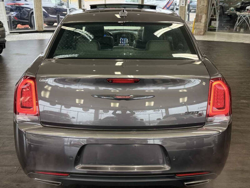 2022 Chrysler 300 S V6