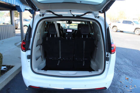 2022 Chrysler Pacifica Touring L