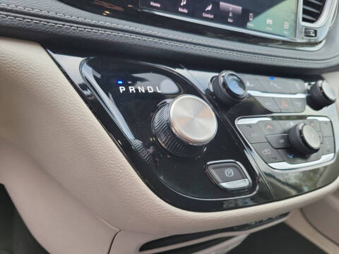 2024 Chrysler Pacifica Plug-In Hybrid Select