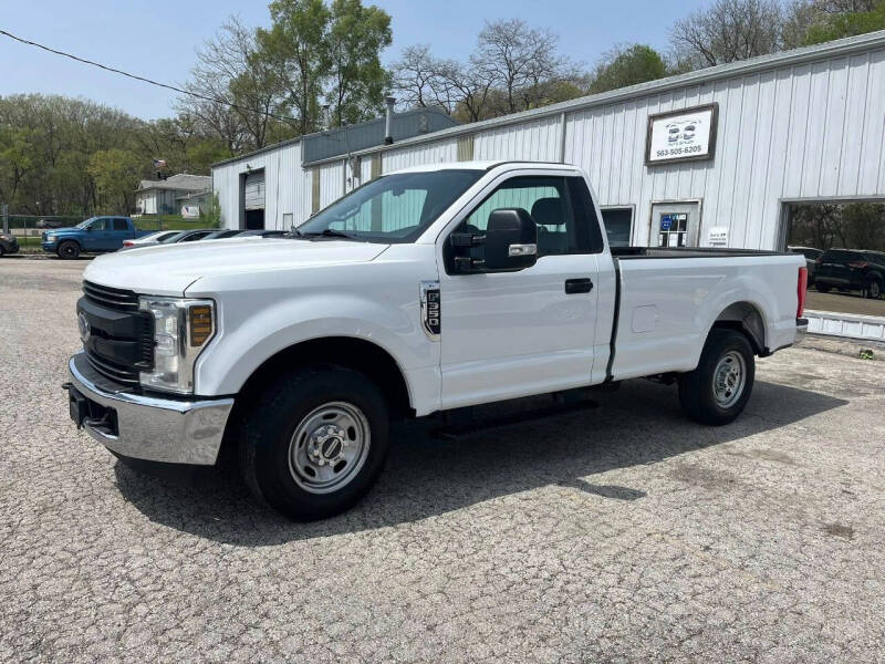 Image 2 of 2019 Ford F-350 Super Duty XL