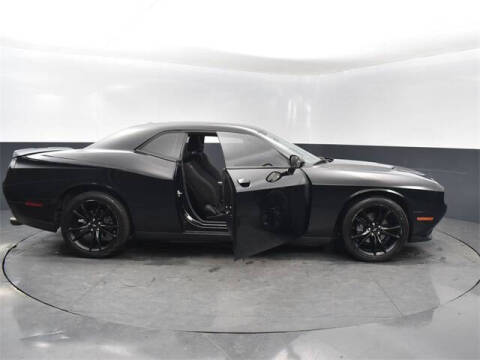 2017 Dodge Challenger SXT