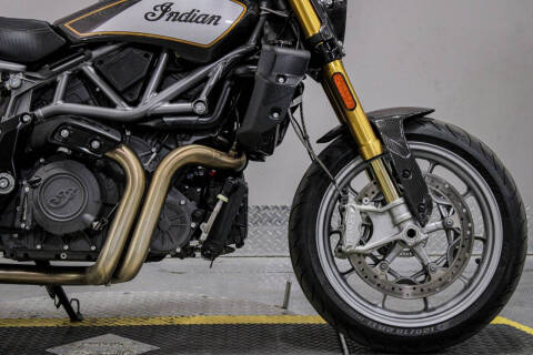 2023 Indian FTR R Carbon
