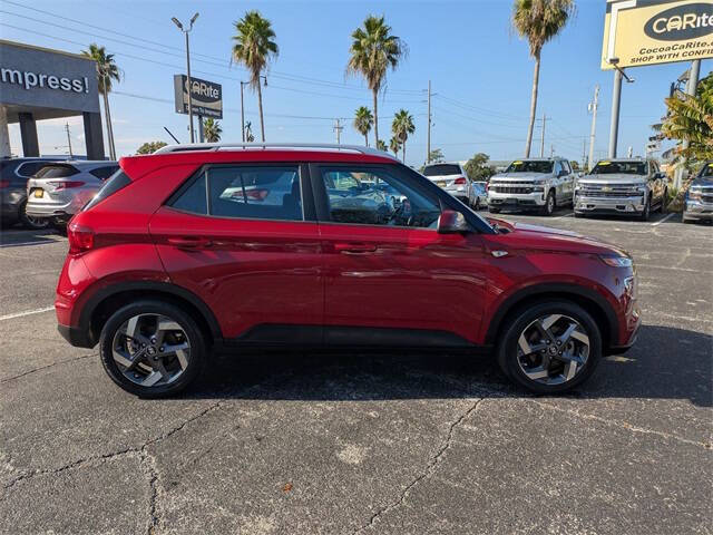 2023 Hyundai Venue SEL