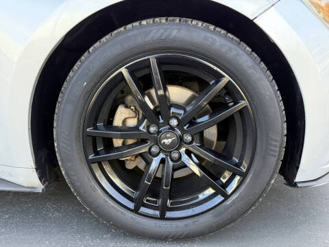 2016 Ford Mustang EcoBoost Premium