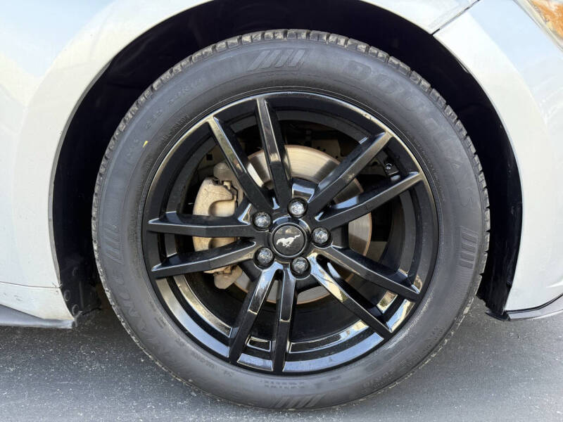 2016 Ford Mustang EcoBoost Premium