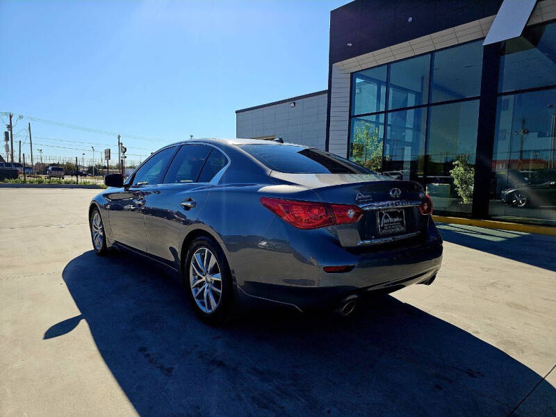 2015 INFINITI Q50 Premium photo 3