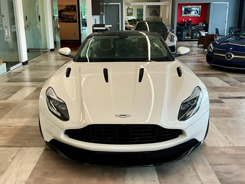 2018 Aston Martin DB11 V12