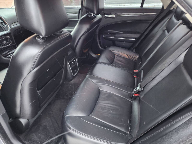 2016 Chrysler 300 Limited Anniversary