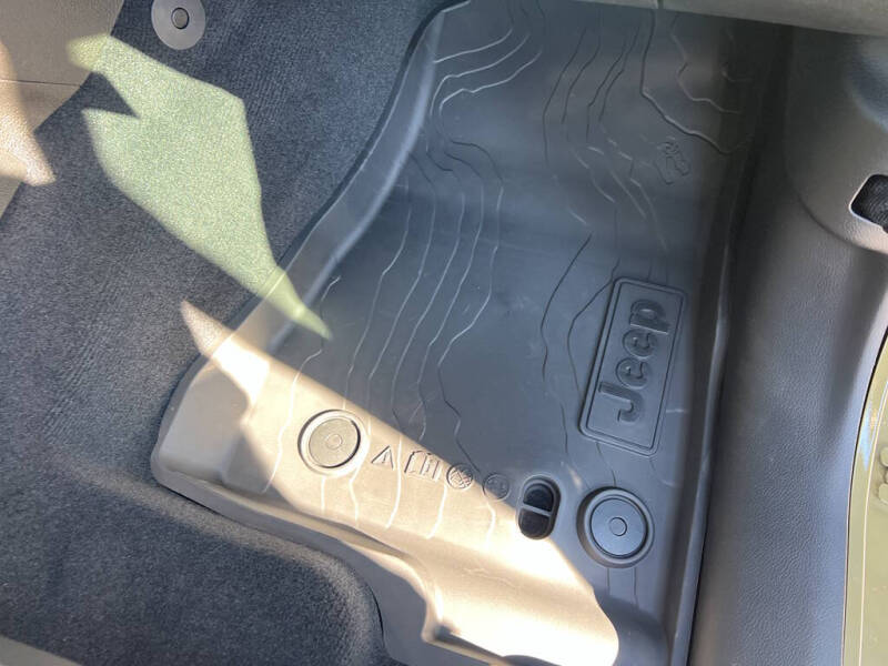 2025 Jeep Gladiator High Tide