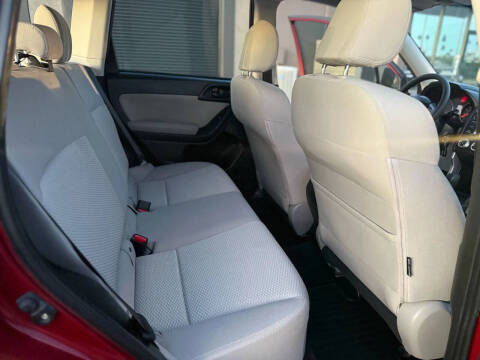 2016 Subaru Forester 2.5i