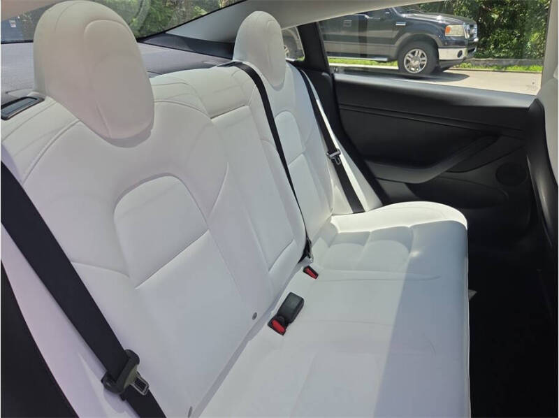 2023 Tesla Model 3 Performance