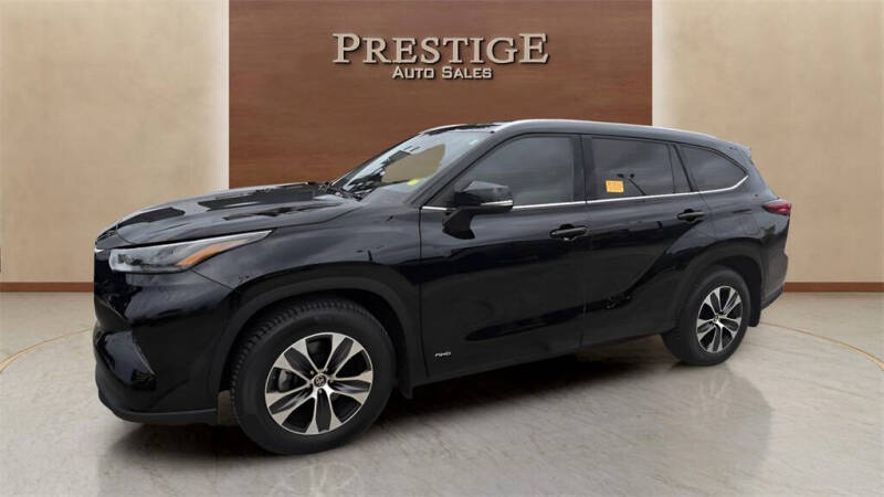 2022 Toyota Highlander Hybrid XLE