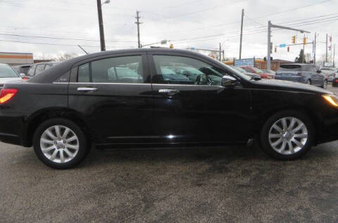 2013 Chrysler 200 Limited